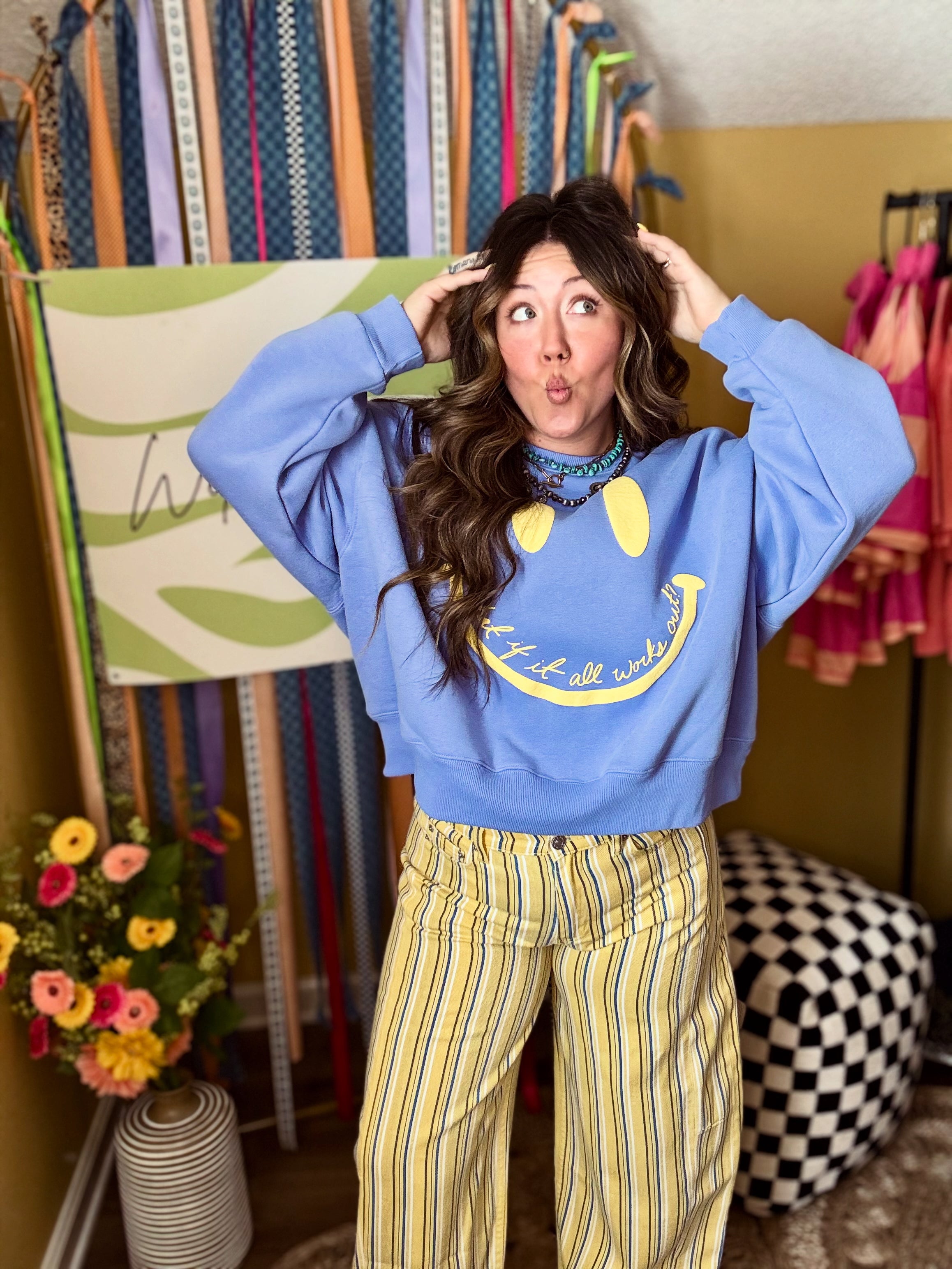 Smiley What if Crop Sweatshirt